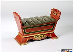 Gamelan : métallophone "saron demung" appelé "saron peking" (panerus) | Anonyme