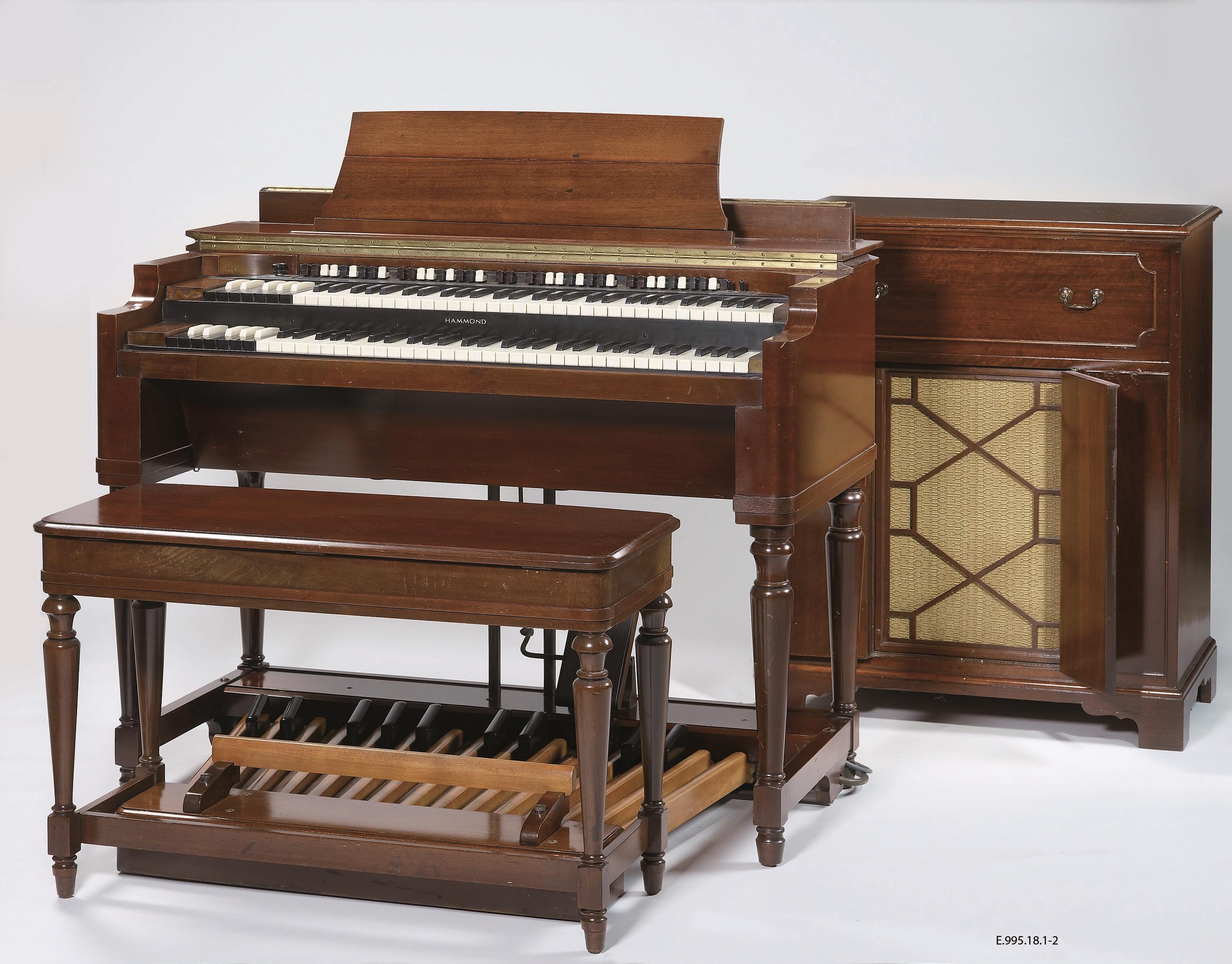 Orgue électronique modèle A - Collections du Musée de la musique -  Philharmonie de Paris - Pôle ressources