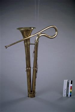 Bass horn | Astor et Cie